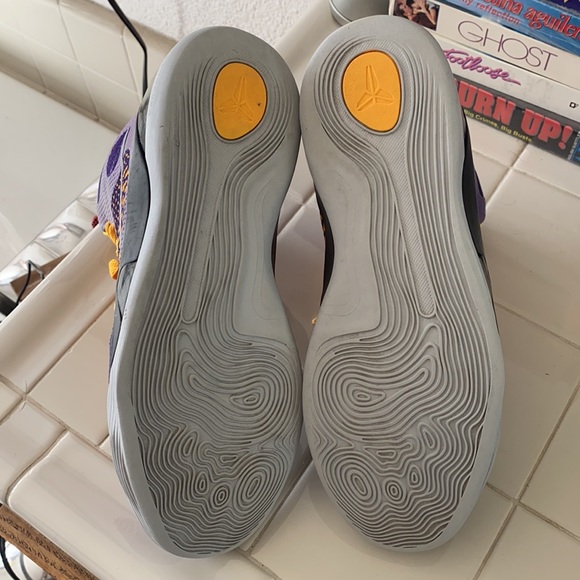 Nike Kobe 9 Elite Showtime - Picture 5 of 10